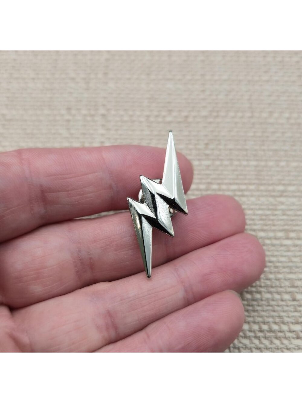 Triple Lightning Bolt Lapel Pin, Edgy Rock N Roll Hat Pin A8000